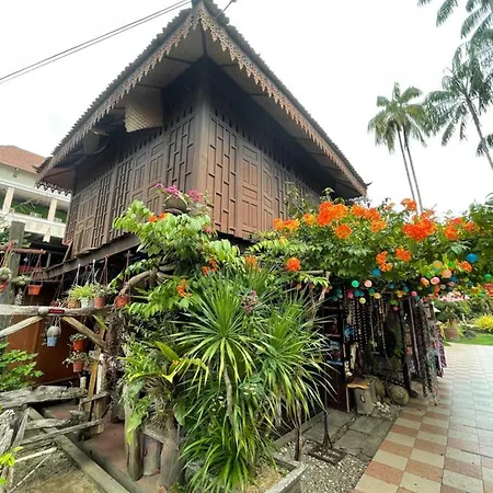Khalifa Suites Kota Bharu Bagian luar foto